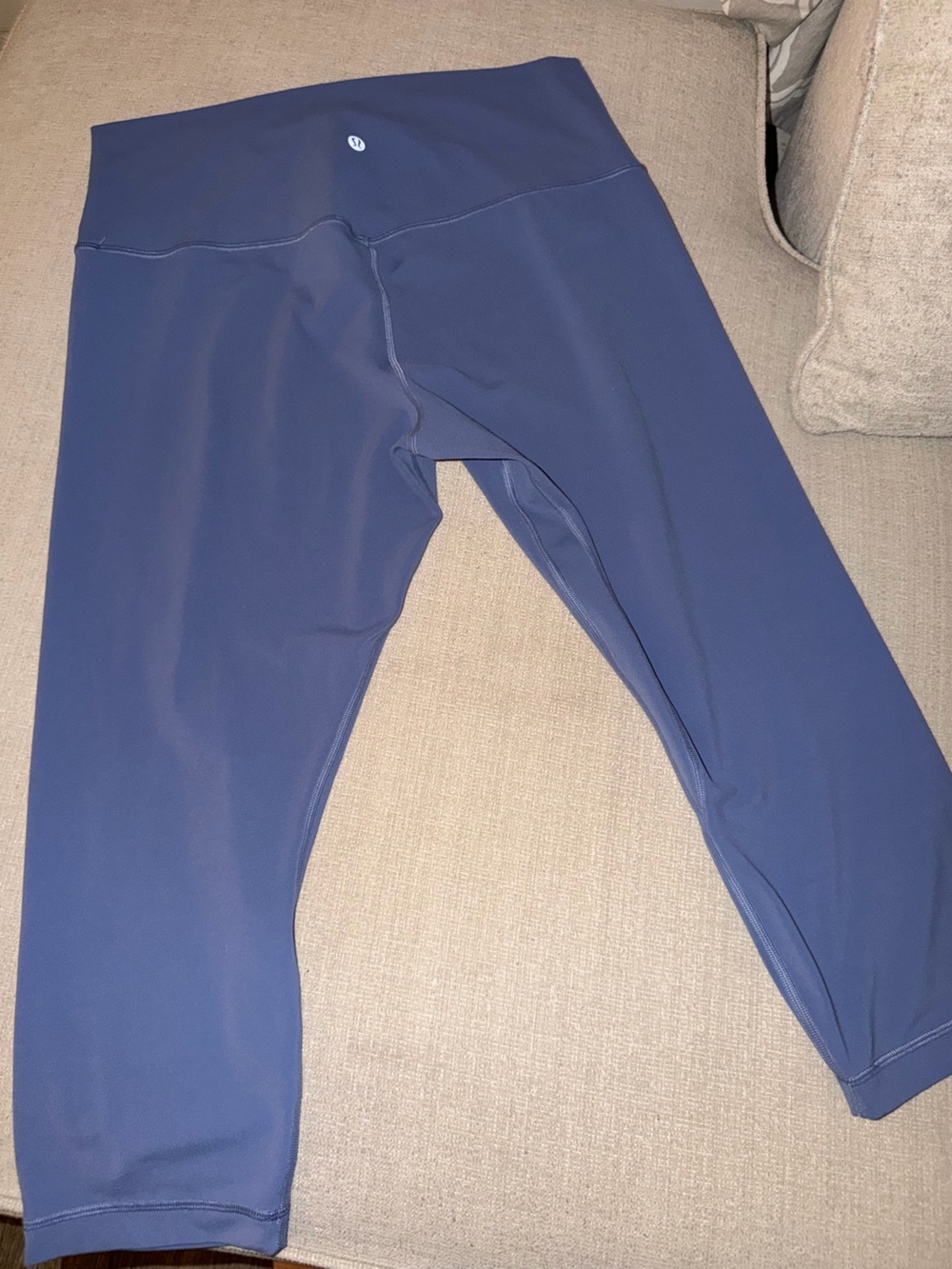 lululemon wunder under athletica Blue Capri Leggings
